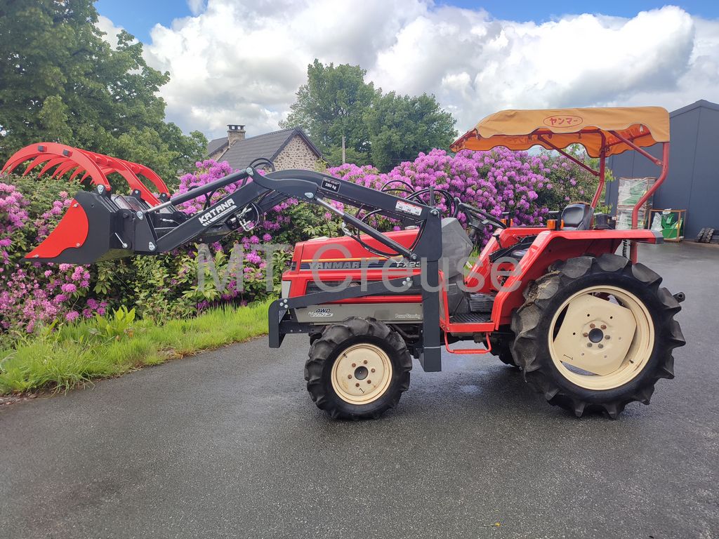 Yanmar FX235 D/A (969h) (2604) + chargeur godet croco NEUF